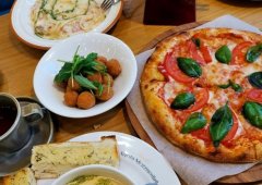 Пиццерия, кафе «Santa Mozzarella!», Киров,  улица Воровского,  10