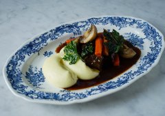 Ресторан, бар «Frantsuza Bistrot», Санкт-Петербург,  набережная Адмирала Лазарева,  22 ст1
