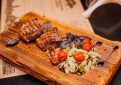Кафе, бар «Бронзовый Кабан», Воронеж,  Кольцовская улица,  1д