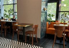 Кафе «Le Bistro», Екатеринбург,  проспект Ленина,  103
