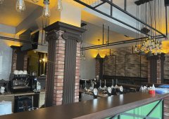 Ресторан, спорт-бар «Belidzhi Pub», Махачкала,  проспект Амет-Хана Султана,  13