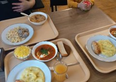 Столовая «Вкусноешка», Ялта,  улица Гоголя,  12а