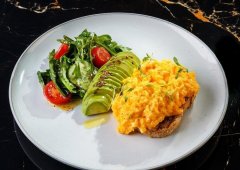 Ресторан, бар, кафе, ночной клуб, банкетный зал, караоке-бар «Level Kitchen&Bar», Казань,  Кремлёвская улица,  21