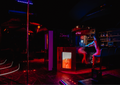 Стриптиз-клуб, ночной клуб, бар, lounge bar «Приват бар», Санкт-Петербург,  Невский пр.,  60