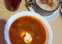 Столовая «Вкусноешка», Ялта,  улица Гоголя,  12а
