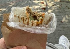 Кафе «Doner Box», Севастополь,  площадь 300-летия Российского Флота,  4/1