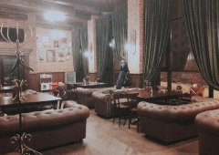 Ресторан, паб «The FOX», Йошкар-Ола,  ул. Воинов-интернационалистов,  дом 18 (внутри комплекса «Малаховские Бани»)