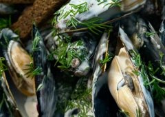 Спорт-бар, кафе «Вкус моря», Ялта,  улица им. Архитектора Краснова,  1