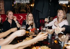 Бар, кафе, паб «My friends», Санкт-Петербург,  Большая Подьяческая улица,  7
