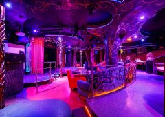 Стриптиз-клуб «Royal Kings», Москва,  Зубовский бульвар,  дом 25 стр. 1