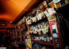 Бар, кафе, паб «Mollie`s Irish Pub», Санкт-Петербург,  улица Рубинштейна,  36