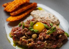 Кафе «Бык и Берег», Чебоксары,  проспект Максима Горького,  10 ст1
