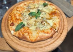 Ресторан «Есть Хинкали Пить Вино», Санкт-Петербург,  Большая Зеленина улица,  21 лит А