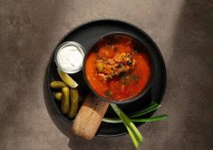 Ресторан «По Чесноку», Казань,  проспект Ямашева,  100г