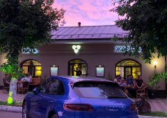 Спорт-бар, кафе «Трифон», Киров,  Московская улица,  33а