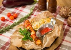 Караоке-бар, бар, кафе, ресторан, ночной клуб, спорт-бар «Максимилианс», Казань,  Спартаковская улица,  6