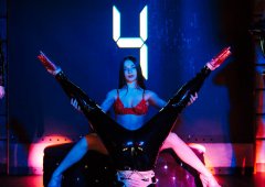 Стриптиз-клуб «Burlesque», Казань,  улица Баумана,  44/8