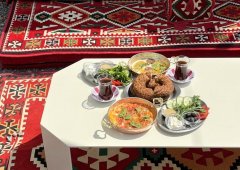 Кафе «Ист!», Казань,  улица Шигабутдина Марджани,  18