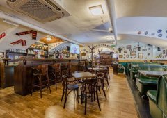 Ресторан, спорт-бар, кафе, доставка «Beer House», Санкт-Петербург,  Невский проспект,  20