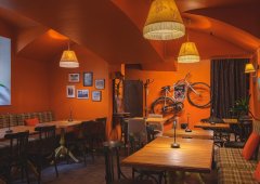 Ресторан, бар «Maman bistrot», Санкт-Петербург,  Конюшенный переулок,  1/6