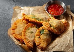 Кальянная, кафе, спорт-бар, lounge bar «Родня», Казань,  Чистопольская улица,  86/10