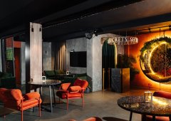 Ресторан, кальянная, бар, караоке-клуб, lounge bar «Цинист», Санкт-Петербург,  Полтавская улица,  7