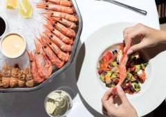 Ресторан, спорт-бар, кейтеринг, бар, караоке-клуб «Магадан», Сочи,  улица Войкова,  14а