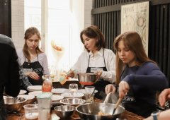 Ресторан «Кулинарная студия - Игра столов», Казань,  ул. Петербургская,  д. 9,  ТЦ Республика.