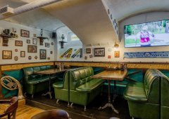 Ресторан, спорт-бар, кафе, доставка «Beer House», Санкт-Петербург,  Невский проспект,  20